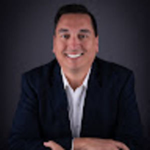 Meet your Posher, Gil